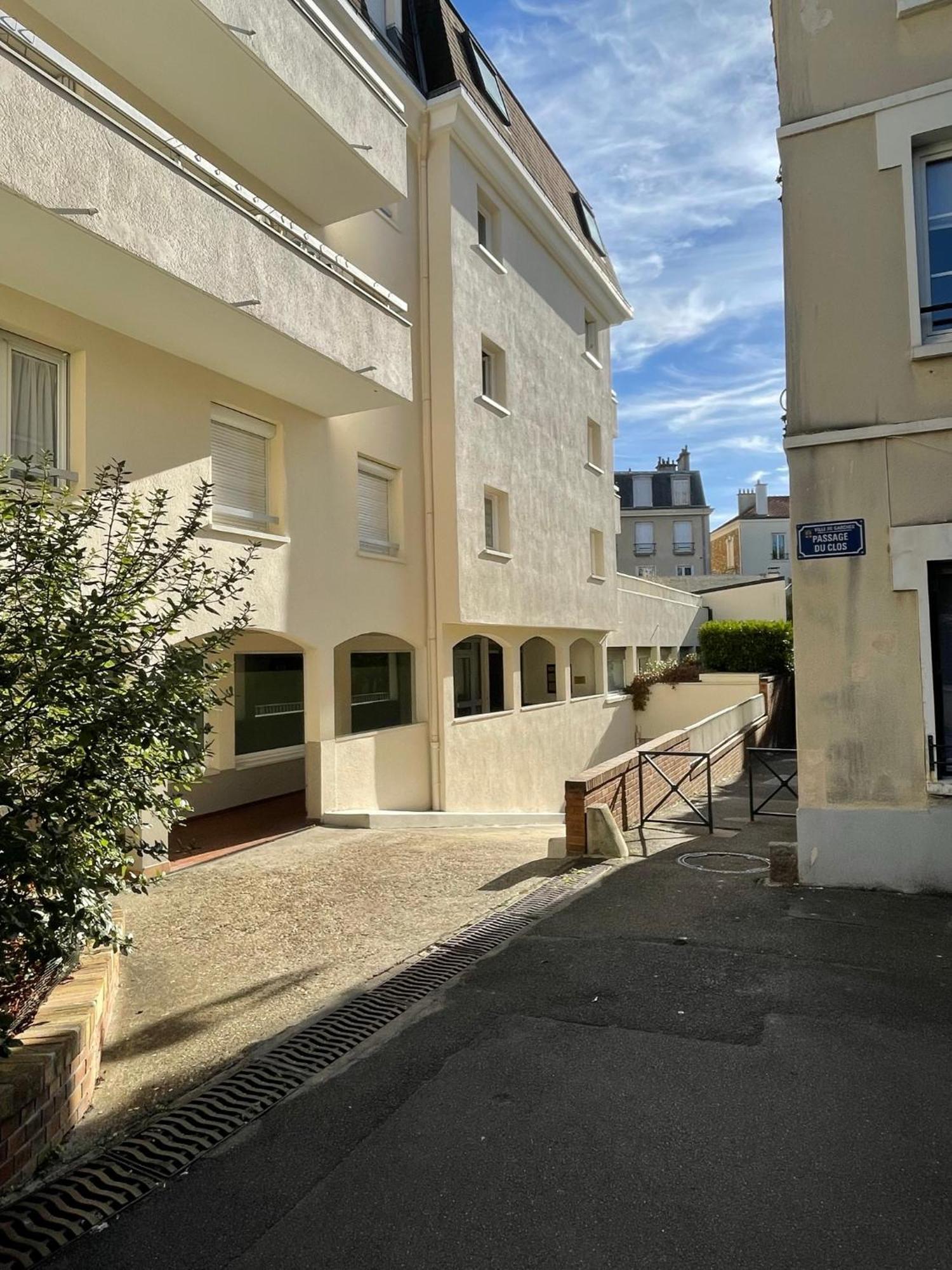 L'Athos - Appartement Equipe - Entre Paris Et Versailles - Haut Debit Garches Dış mekan fotoğraf
