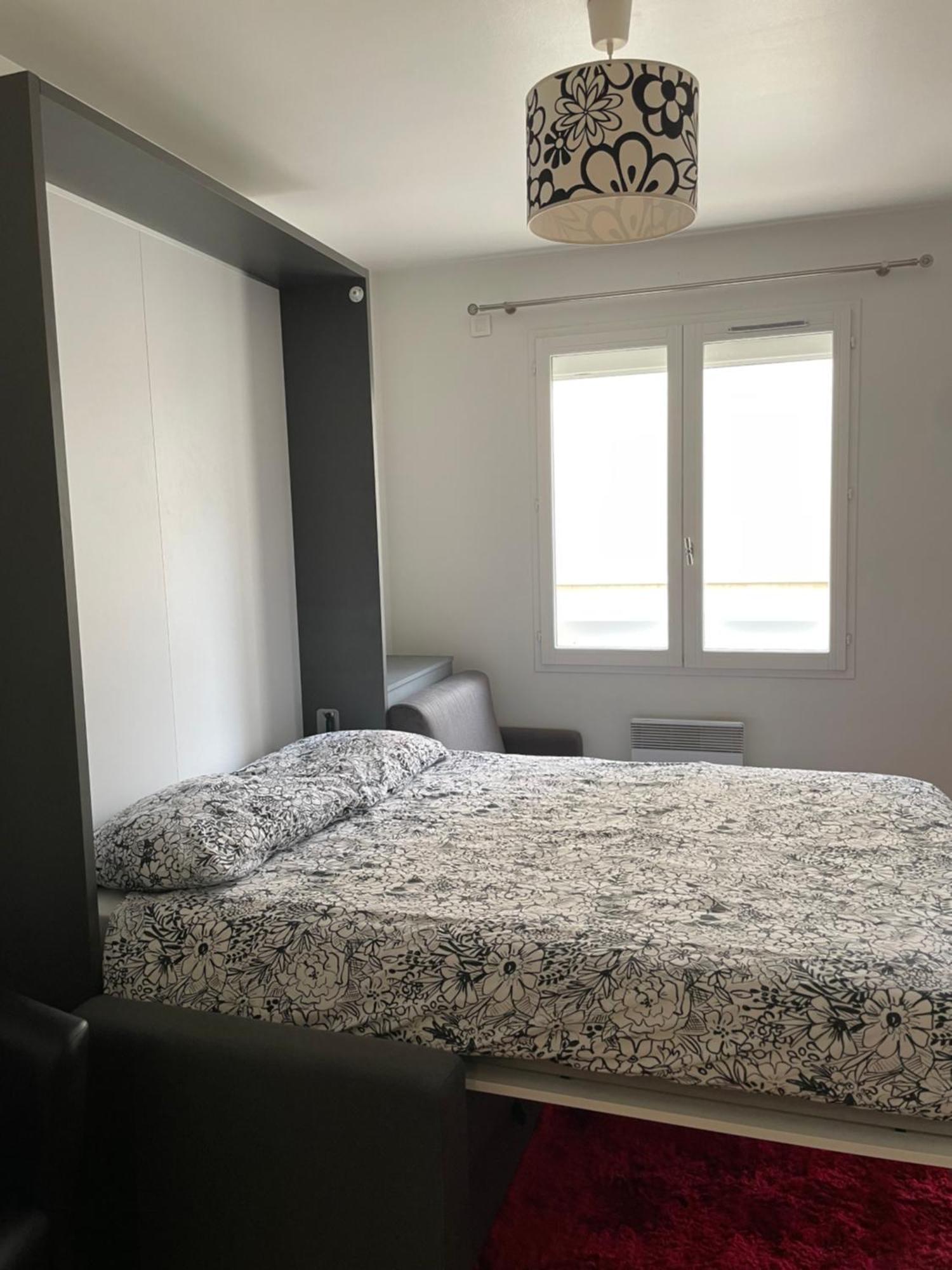 L'Athos - Appartement Equipe - Entre Paris Et Versailles - Haut Debit Garches Dış mekan fotoğraf